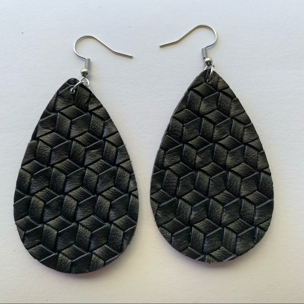 ‼️5/$20 Faux Leather Dangle earrings